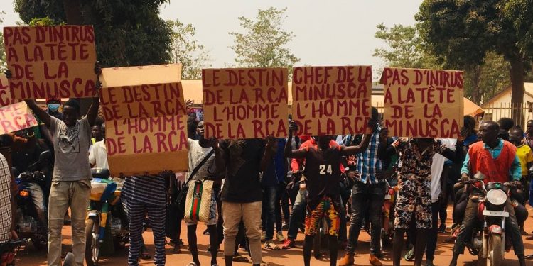 Centrafrique : plusieurs centaine de personnes réclament un Centrafricain à la tête de la MINUSCA