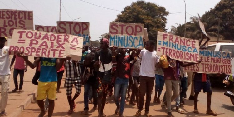 Les Centrafricains dénoncent la tentative manquée d’assassinat du président Touadéra