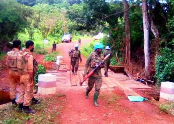 Les casques bleus Bangladesh de la Minusca pris en flagrant délit de pose de mines à Pougole